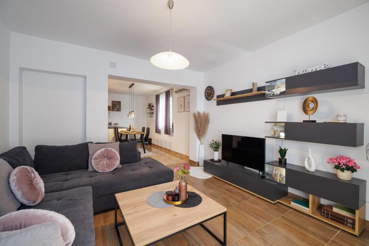 Spacious And Modern App With Big Terrace Malinska Exterior foto
